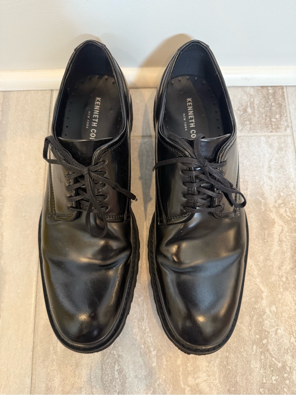 Kenneth Cole Black Leather Dress Shoes